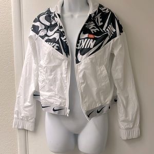 Nike Xl crop Jacket